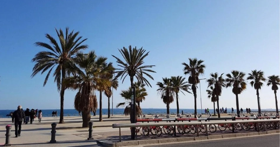 Barcelona in 48 Hours: Gaudí, Tapas & Beaches