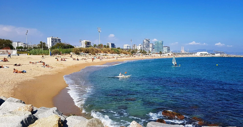 Barcelona in 48 Hours: Gaudí, Tapas & Beaches